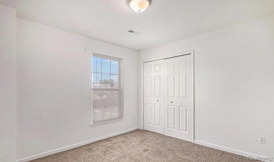13210 Addington Dr Drive Commerce Charter Township, MI 48390