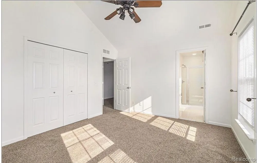 13210 Addington Dr Drive Commerce Charter Township, MI 48390