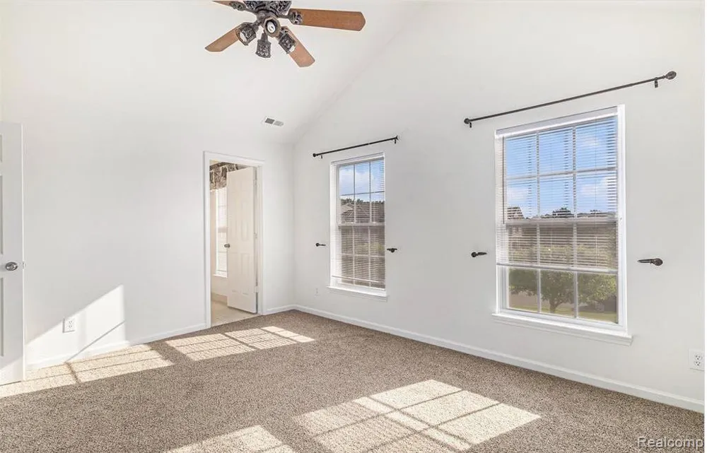 13210 Addington Dr Drive Commerce Charter Township, MI 48390