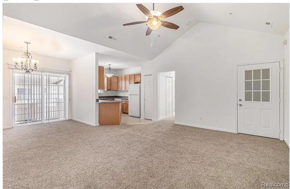 13210 Addington Dr Drive Commerce Charter Township, MI 48390