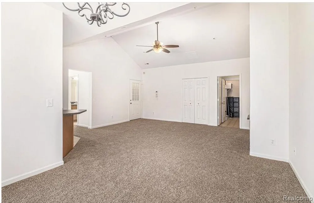 13210 Addington Dr Drive Commerce Charter Township, MI 48390
