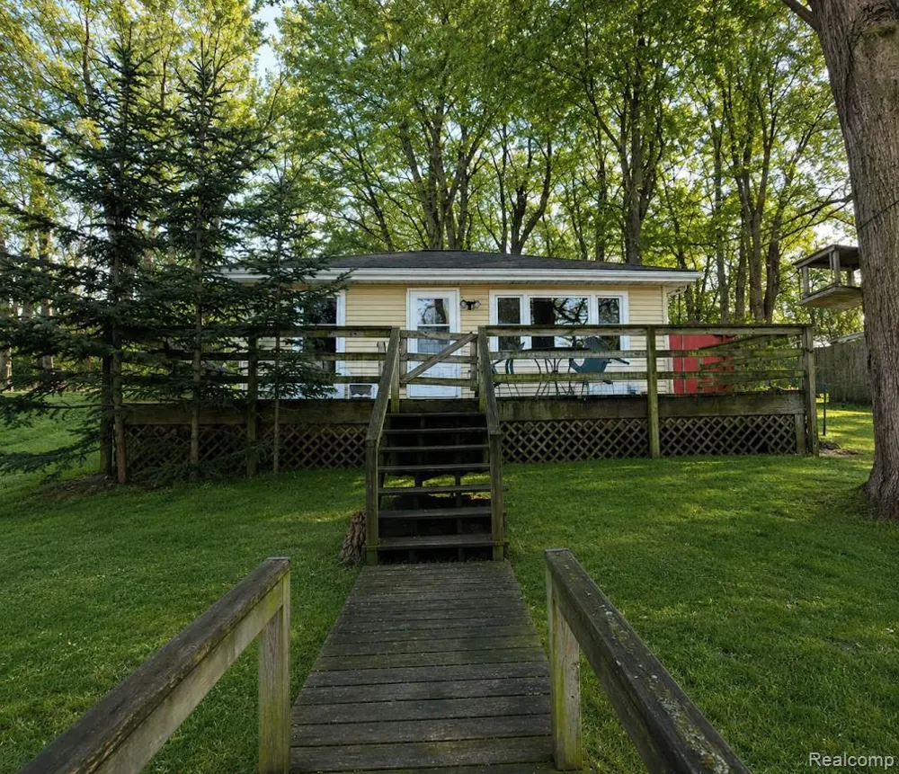 31337 E Baseline Road Pine Grove Township, MI 49055