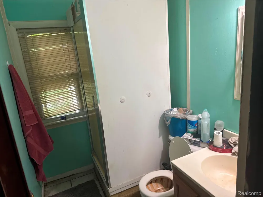 31337 E Baseline Road Pine Grove Township, MI 49055