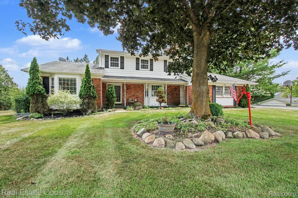 3017 Old Orchard Drive Brighton Township, MI 48114