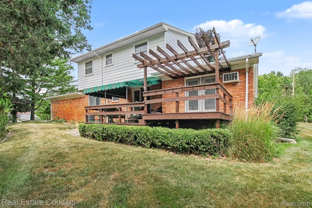 3017 Old Orchard Drive Brighton Township, MI 48114
