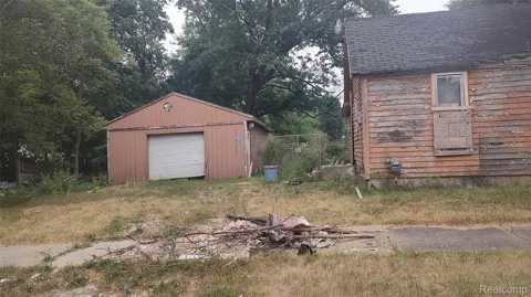 2401 Kansas Avenue