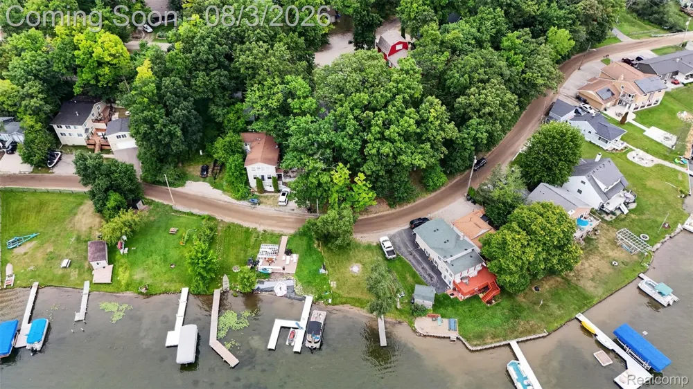 679 Long Lake Boulevard Lake Orion Village, MI 48362