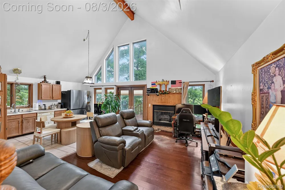 679 Long Lake Boulevard Lake Orion Village, MI 48362