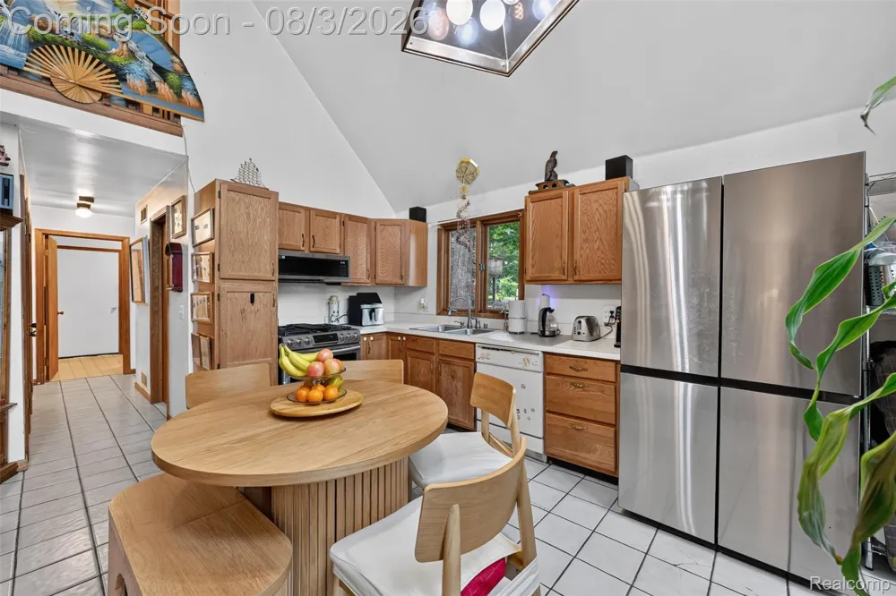 679 Long Lake Boulevard Lake Orion Village, MI 48362