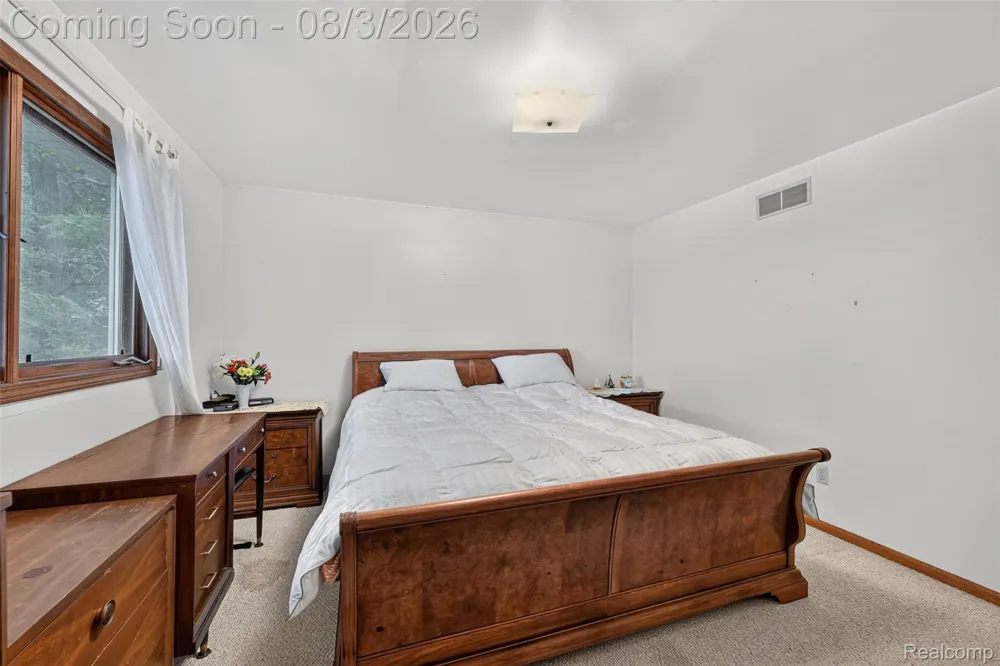 679 Long Lake Boulevard Lake Orion Village, MI 48362