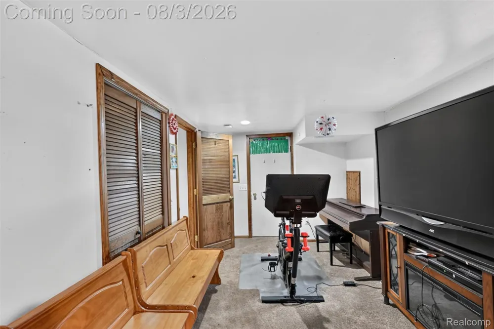 679 Long Lake Boulevard Lake Orion Village, MI 48362