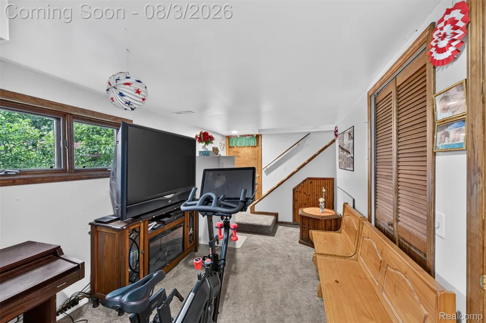 679 Long Lake Boulevard Lake Orion Village, MI 48362