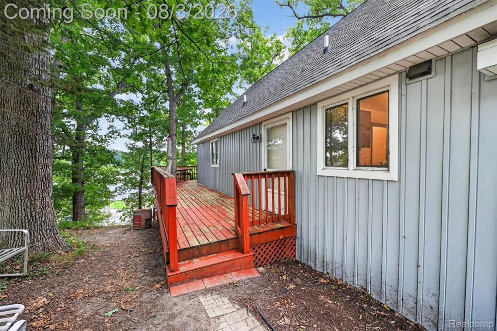 679 Long Lake Boulevard Lake Orion Village, MI 48362