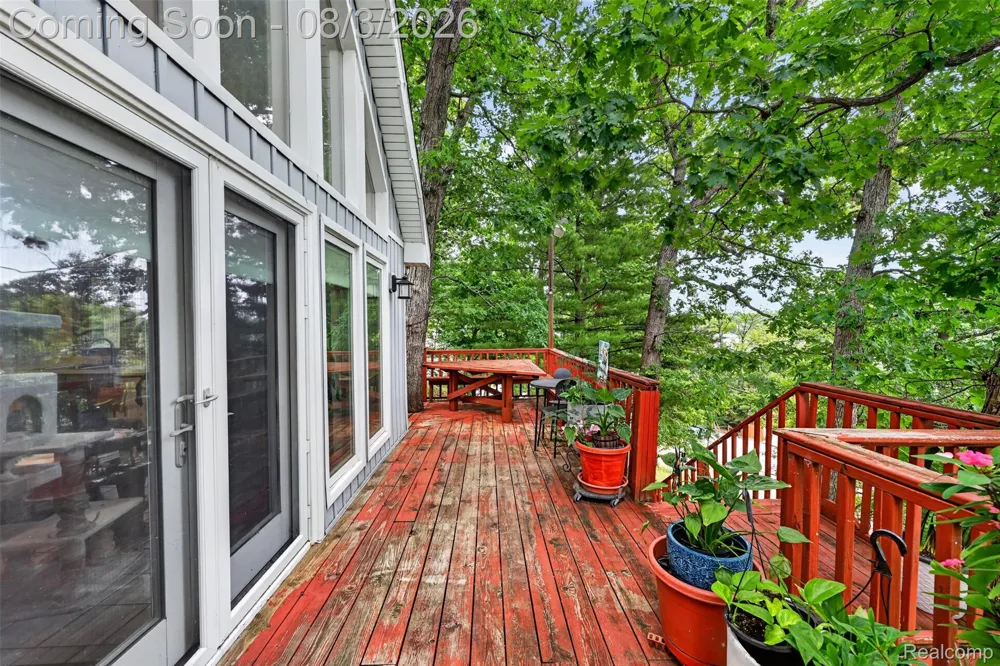 679 Long Lake Boulevard Lake Orion Village, MI 48362