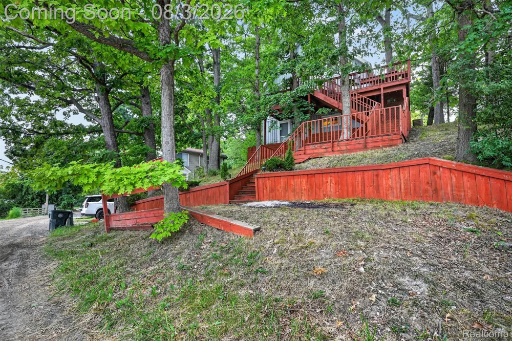 679 Long Lake Boulevard Lake Orion Village, MI 48362