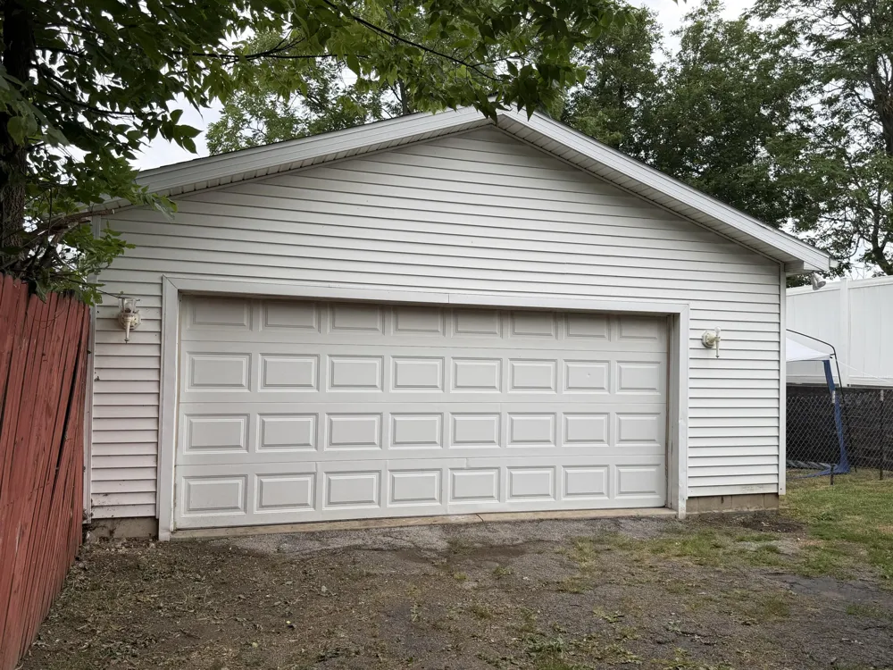 120 Bent Oak Avenue Adrian City, MI 49221