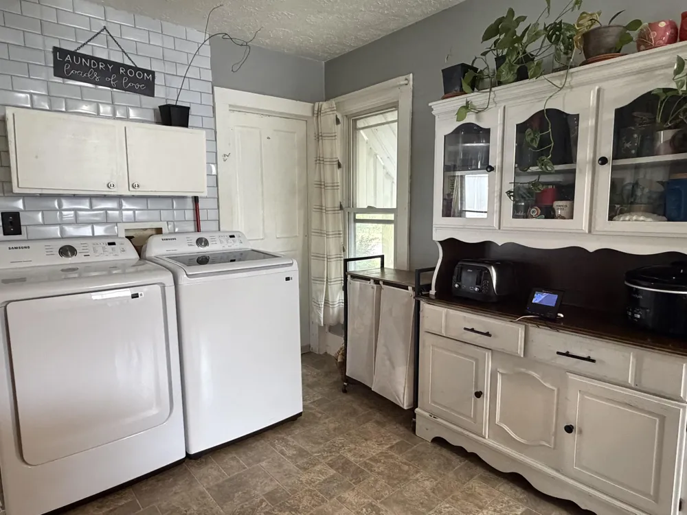 120 Bent Oak Avenue Adrian City, MI 49221