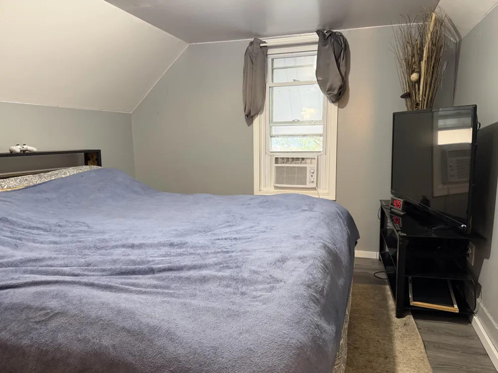120 Bent Oak Avenue Adrian City, MI 49221