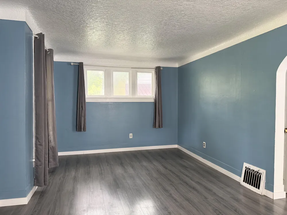 120 Bent Oak Avenue Adrian City, MI 49221
