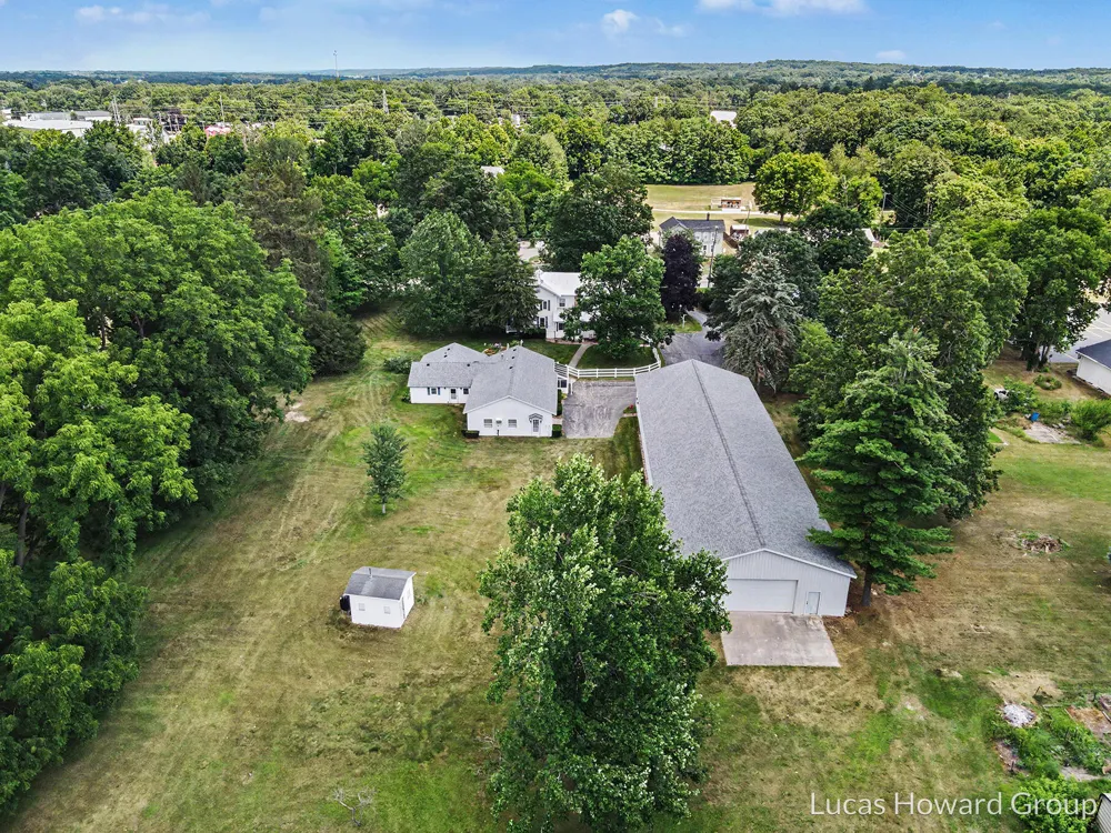 314 S Sherwood Avenue Plainwell City, MI 49080