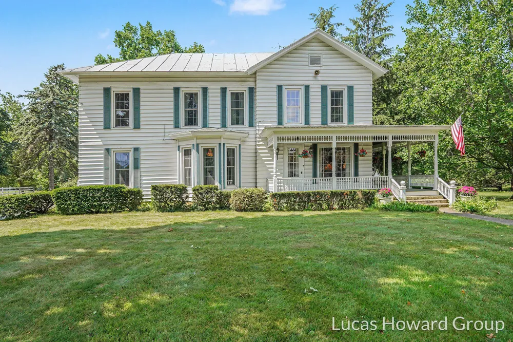 314 S Sherwood Avenue Plainwell City, MI 49080