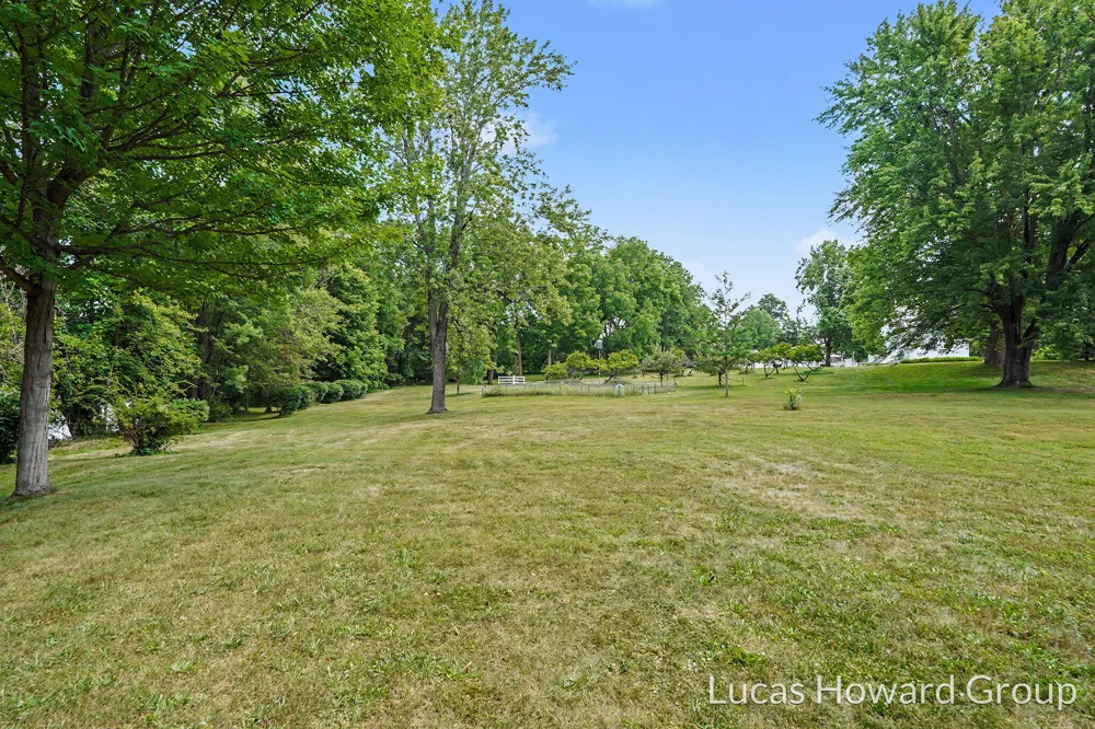 314 S Sherwood Avenue Plainwell City, MI 49080