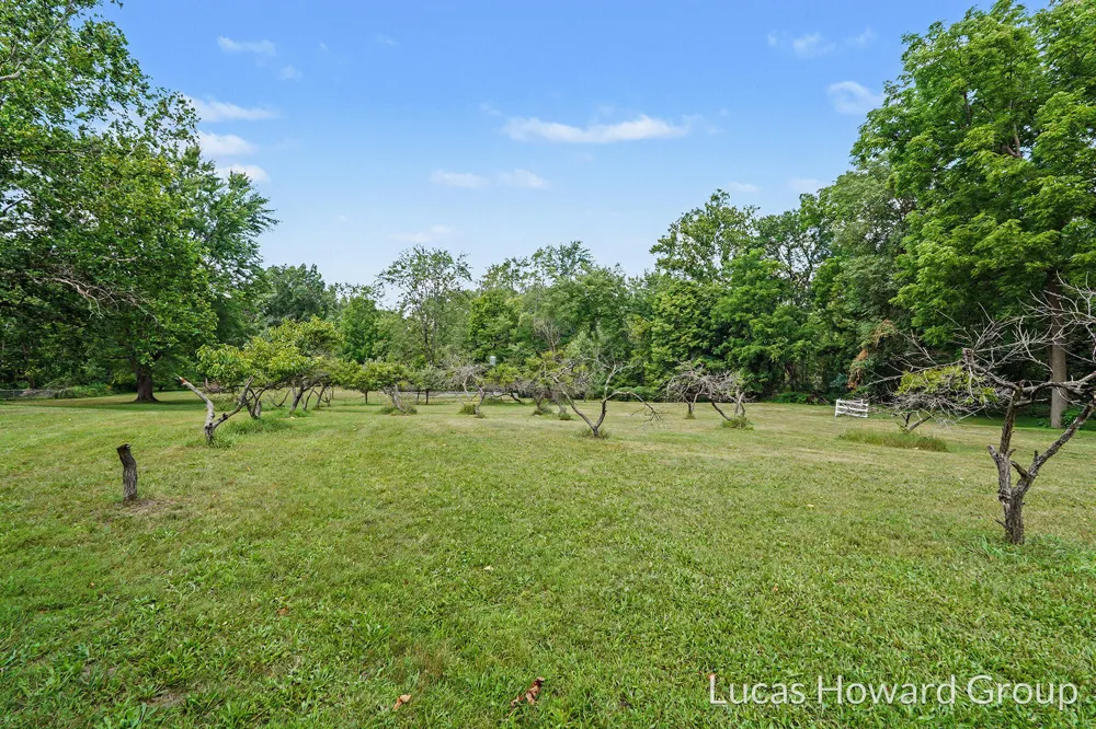 314 S Sherwood Avenue Plainwell City, MI 49080