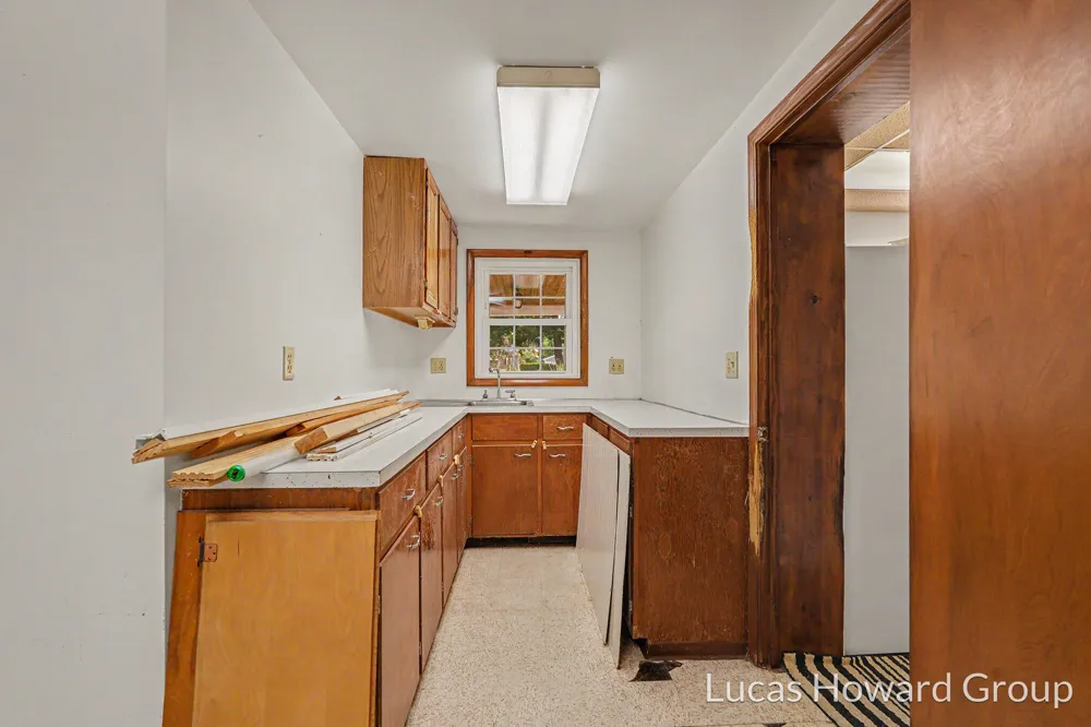 314 S Sherwood Avenue Plainwell City, MI 49080