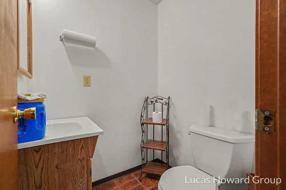 314 S Sherwood Avenue Plainwell City, MI 49080