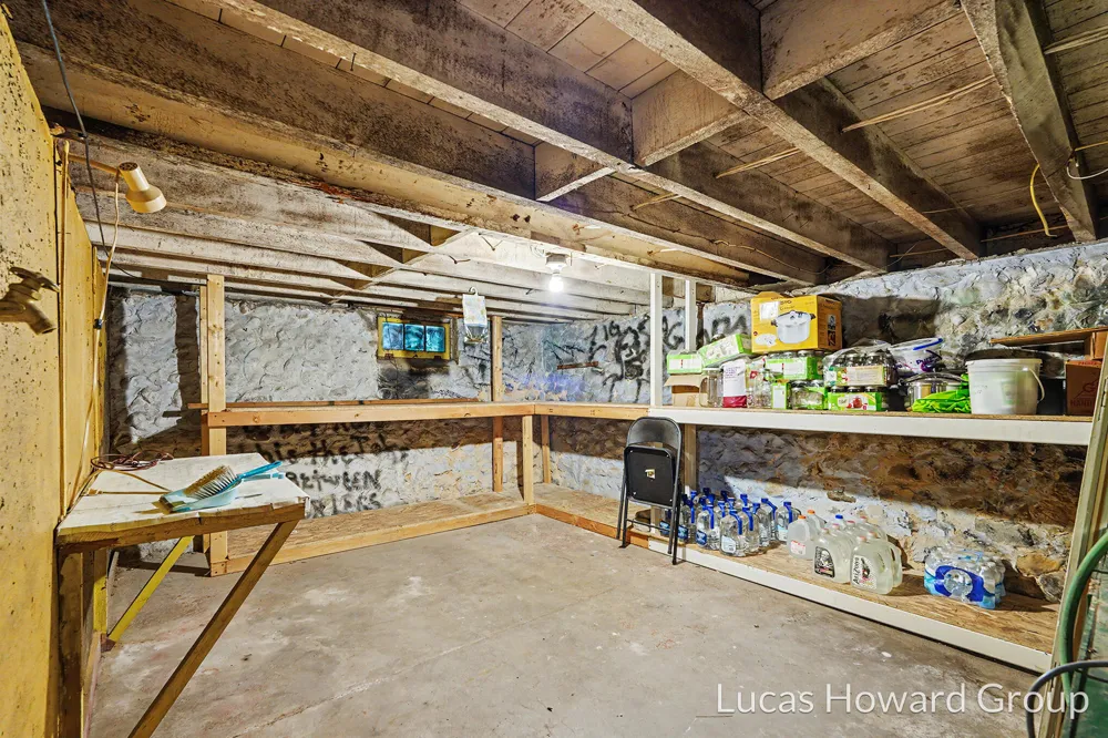314 S Sherwood Avenue Plainwell City, MI 49080