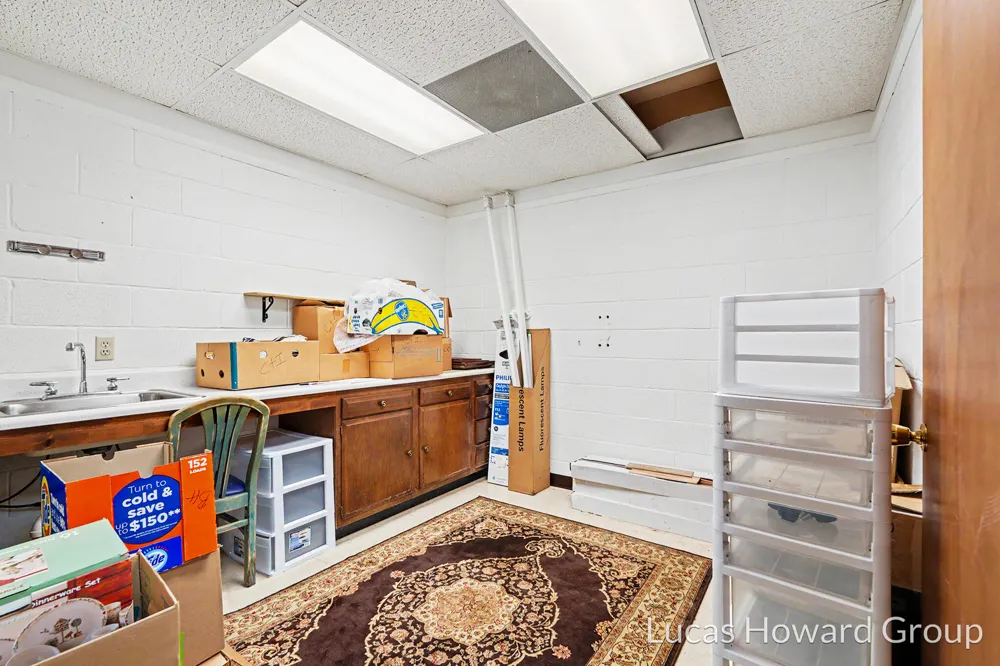 314 S Sherwood Avenue Plainwell City, MI 49080