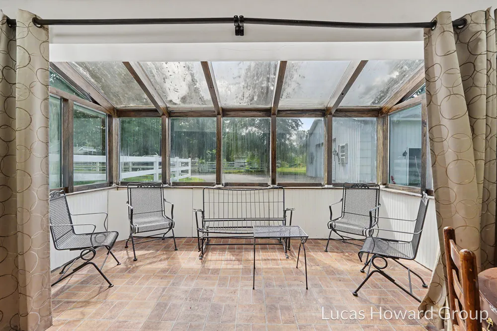 314 S Sherwood Avenue Plainwell City, MI 49080