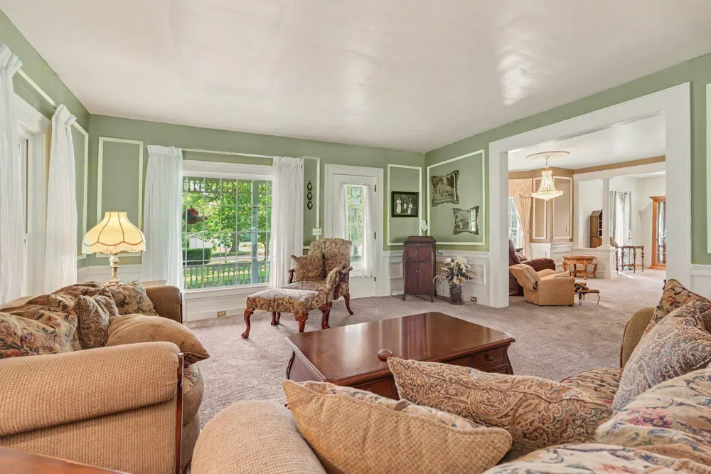 314 S Sherwood Avenue Plainwell City, MI 49080
