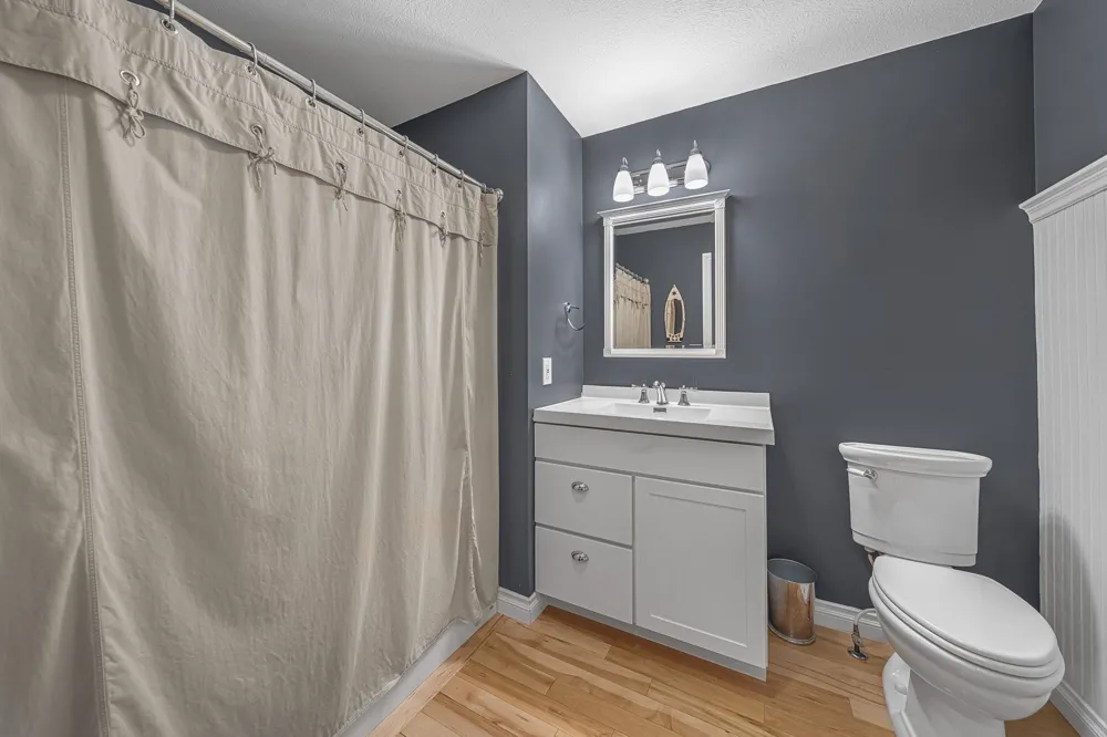 10101 Peninsula Drive Peninsula Township, MI 49686