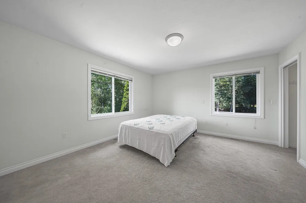 10101 Peninsula Drive Peninsula Township, MI 49686