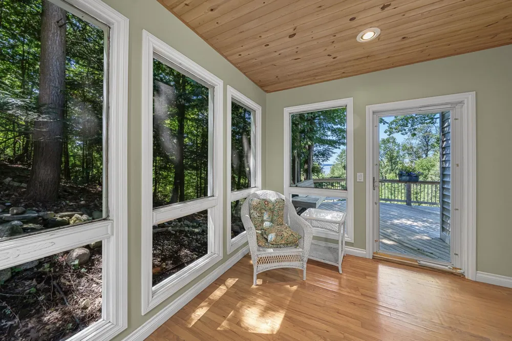 10101 Peninsula Drive Peninsula Township, MI 49686