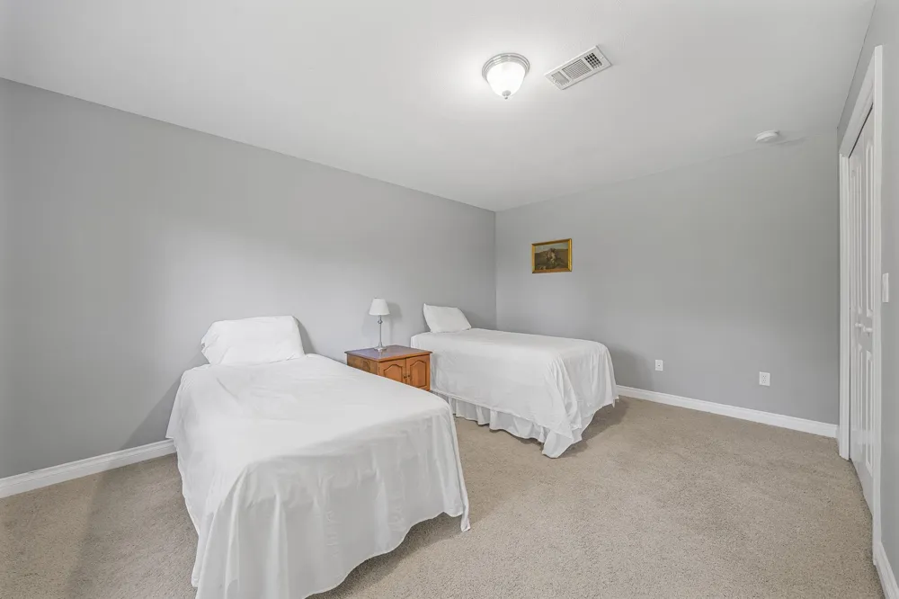 10101 Peninsula Drive Peninsula Township, MI 49686