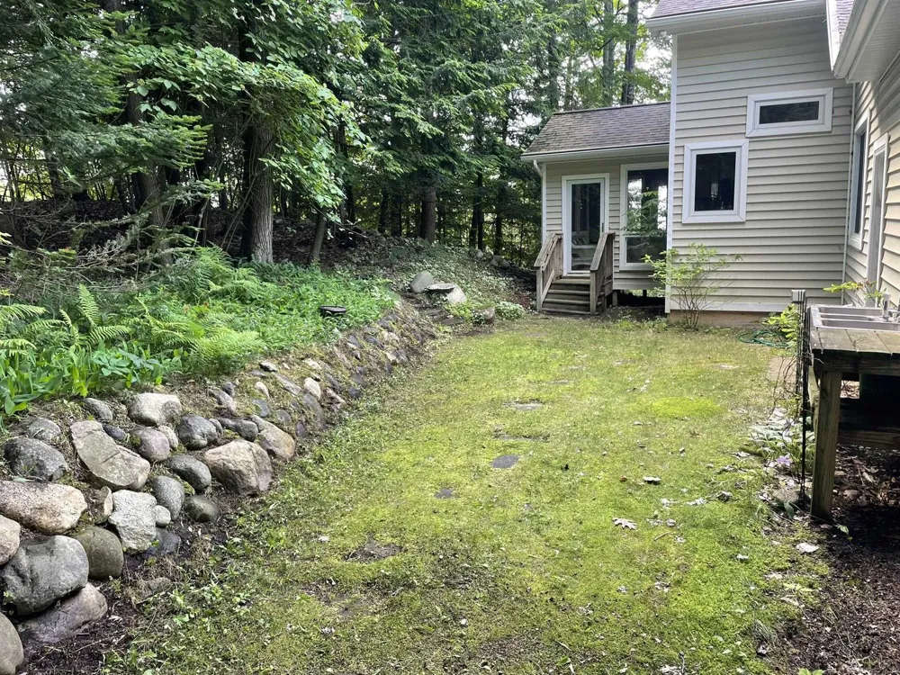 10101 Peninsula Drive Peninsula Township, MI 49686