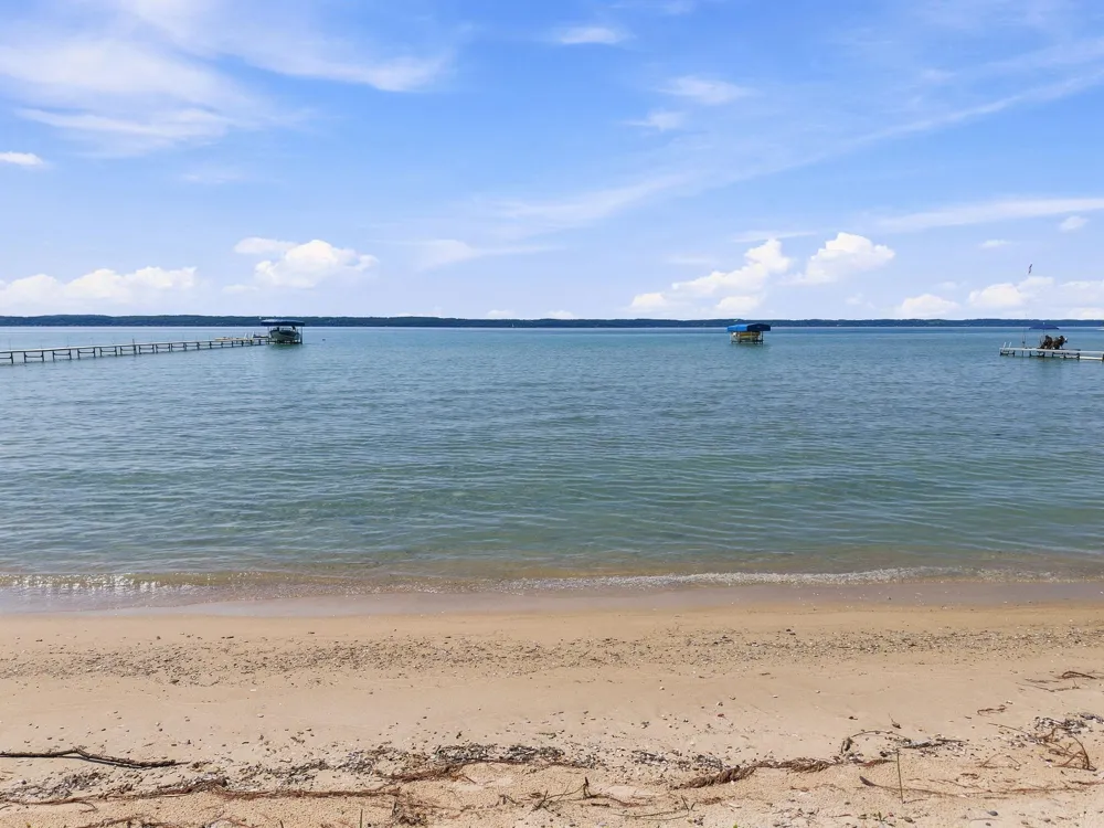 10101 Peninsula Drive Peninsula Township, MI 49686