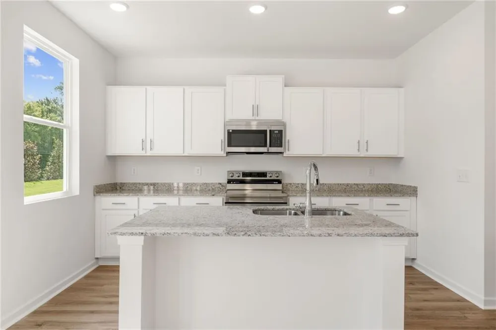 104 Bluefin Street Adairsville, GA 30103
