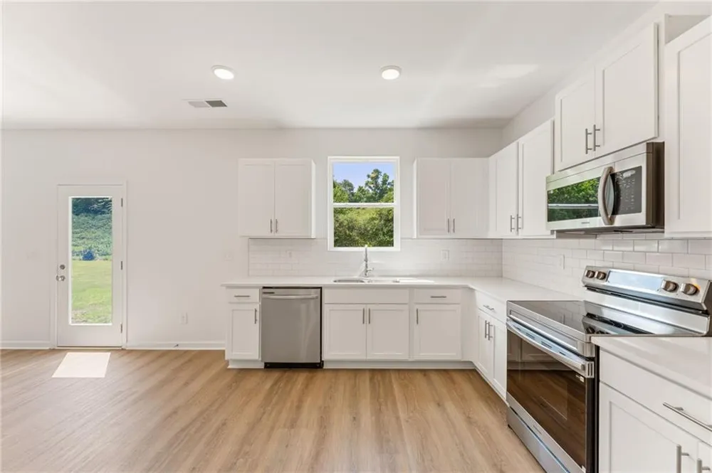 140 Formosa Street Adairsville, GA 30103
