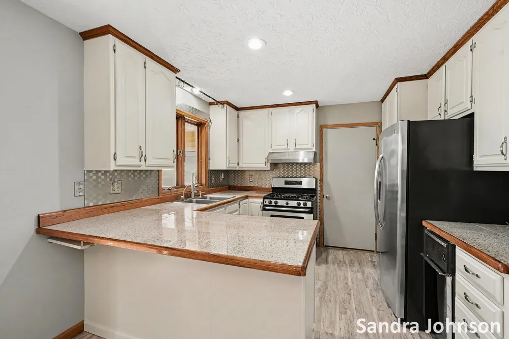 12725 Park Drive Wayland, MI 49348