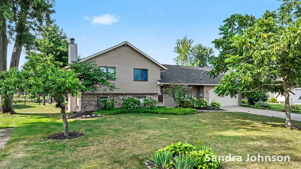 12725 Park Drive Wayland, MI 49348