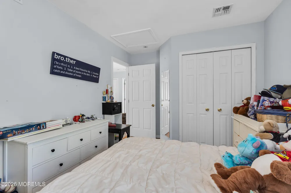 2 Stonehedge Drive East Windsor, NJ 08520