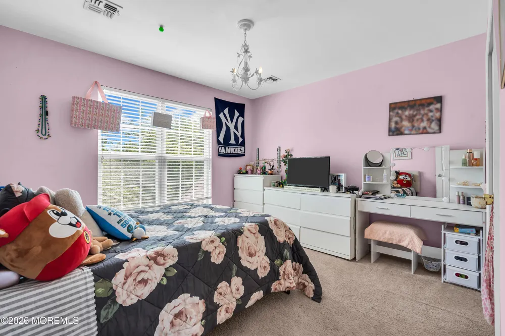 2 Stonehedge Drive East Windsor, NJ 08520