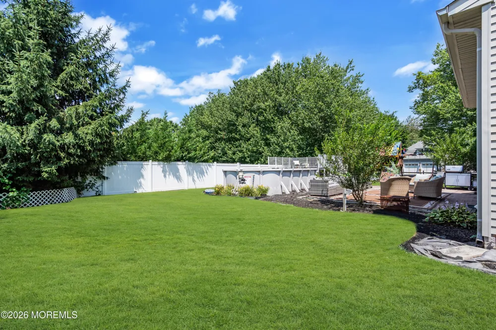 2 Stonehedge Drive East Windsor, NJ 08520