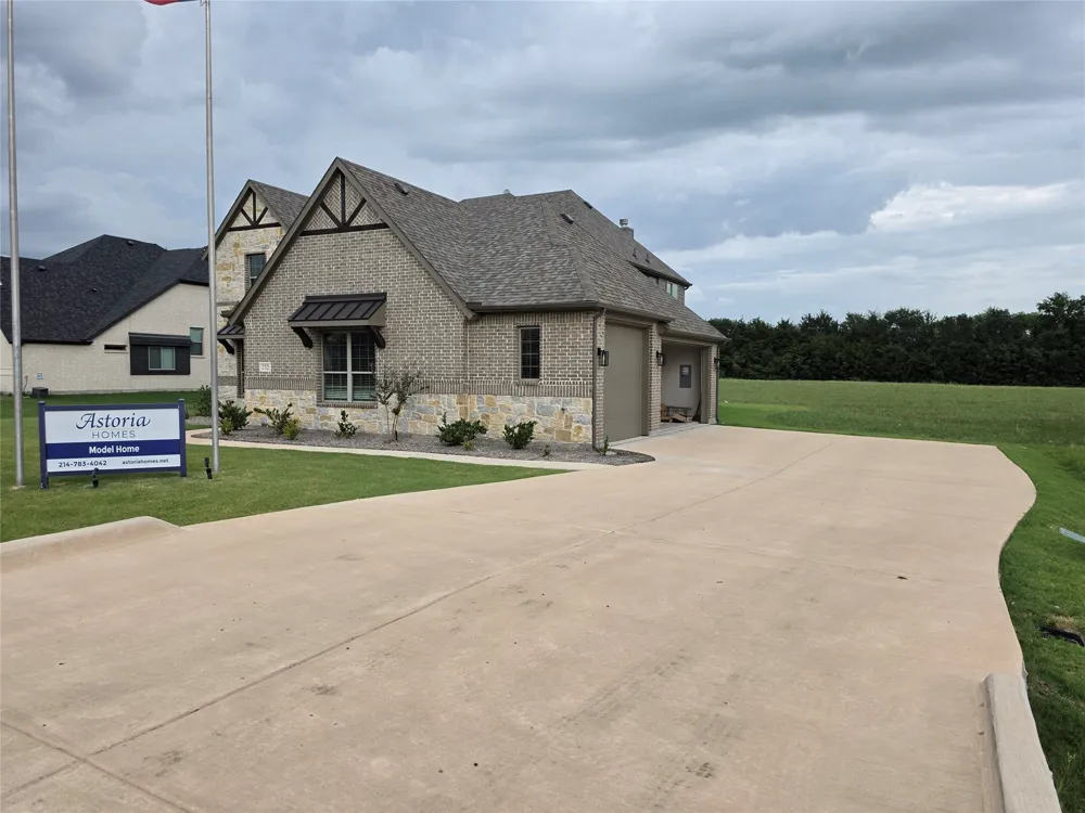 232 Redwood Circle Trenton, TX 75490