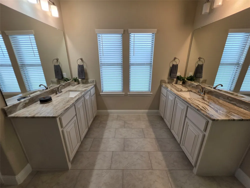 232 Redwood Circle Trenton, TX 75490