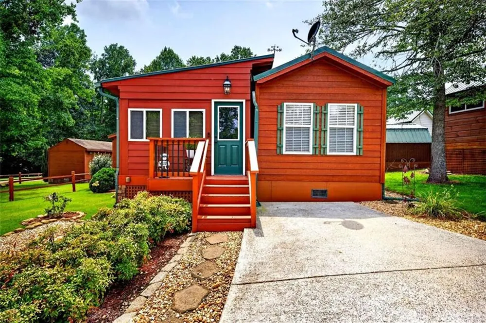 19 Wapiti Lane Cleveland, GA 30528
