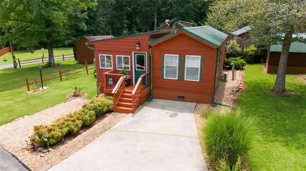 19 Wapiti Lane Cleveland, GA 30528